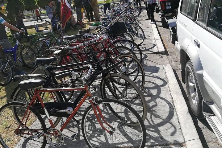 Quito Old Town Bike Tour — Private Guided Ride Through Ecuador’s Historic Center photo 4