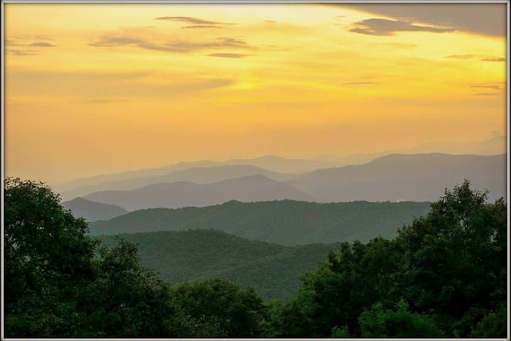 Smoky Mountains Fall Color Guided Hike from Gatlinburg photo 2