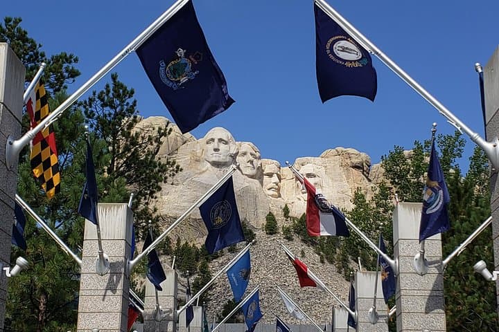 Private Mount Rushmore, Crazy Horse and Custer State Park Tour — Full-Day Keystone Experience photo 5