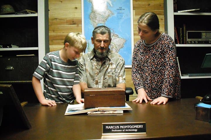 Treasure Hunter Escape Room in Sedona: 1976 Mystery Game for Groups