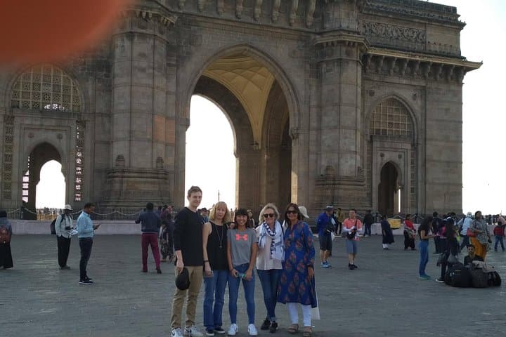 Dash of Mumbai: Full-Day Private Sightseeing with Licensed Local Guide