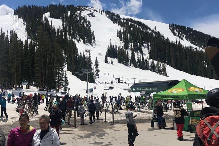 Private Winter Transfer to Colorado Ski Areas — Skiing, Snowmobiling & Dog Sled Tours photo 1