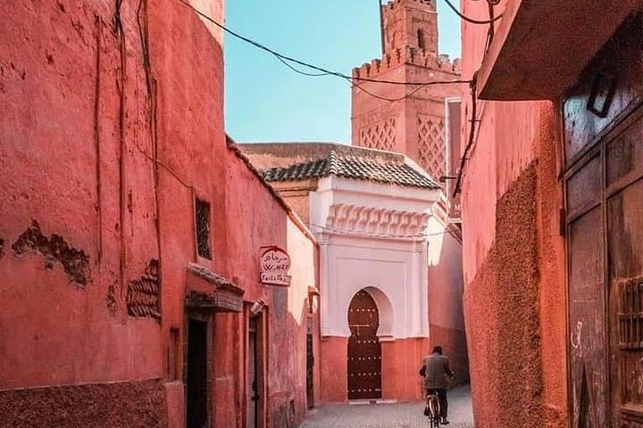 Half-Day Marrakech Sightseeing & Souks — Guided Walk Through Jemaa el-Fna, Bahia Palace & Handicraft Workshops photo 2