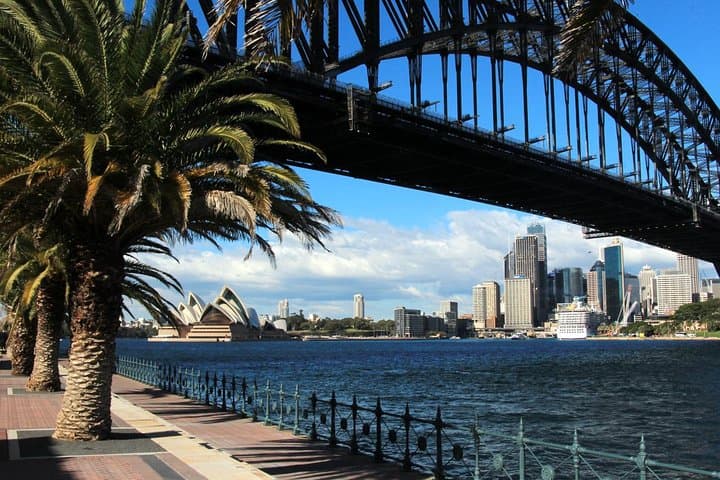 Private Sydney Day Tour: Opera House, Bondi Beach & Manly Ferry photo 3
