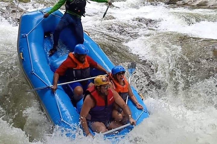 Gopeng White River Rafting Transfer & Kellie's Castle Half-Day Adventure