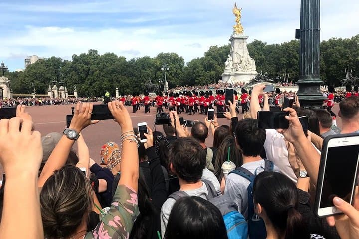 Half-Day Traditional London Walking Tour: Westminster, Buckingham & the Thames photo 2