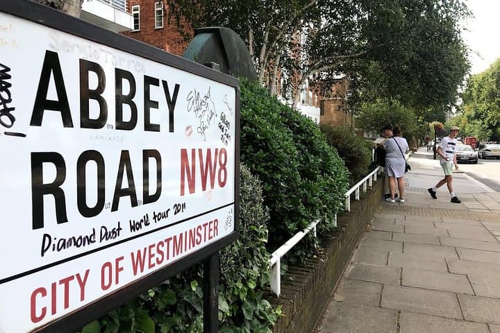 Half-Day Traditional London Walking Tour: Westminster, Buckingham & the Thames photo 6