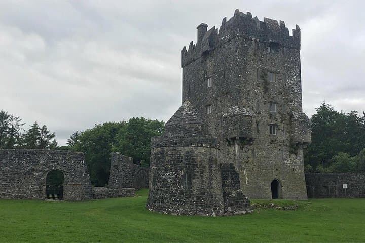 Private Connemara Day Tour: Scenic Drives, Kylemore Abbey & Sky Road photo 2
