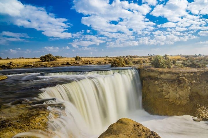 Cairo to Wadi Rayan: 4-Day Desert Safari, Pyramids & Fayoum Escapes photo 4