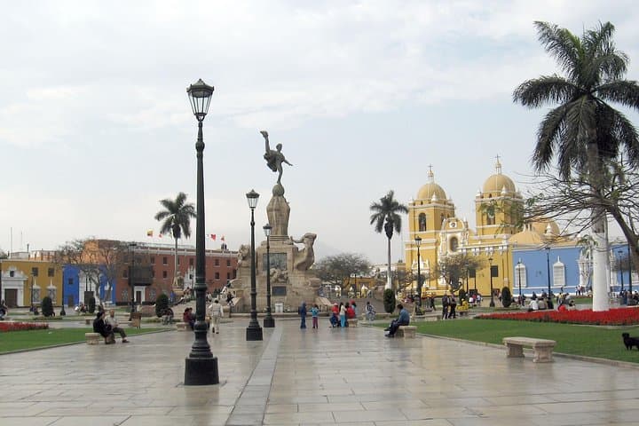 Walking Trujillo: A Two‑Hour City Tour Through Colonial Mansions and Ancient North-Peruvian Roots photo 4
