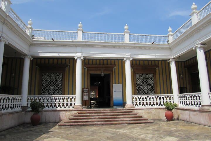 Walking Trujillo: A Two‑Hour City Tour Through Colonial Mansions and Ancient North-Peruvian Roots photo 5