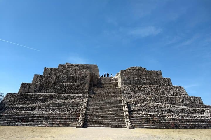 Explore Cañada de la Virgen: Ancient Pyramids & San Miguel de Allende Day Tour