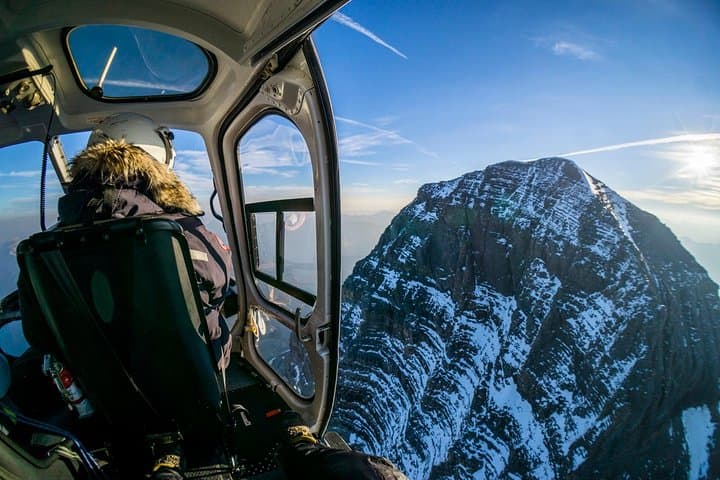 Banff Helicopter Tour Over the Canadian Rockies — Aerial Scenic Flight