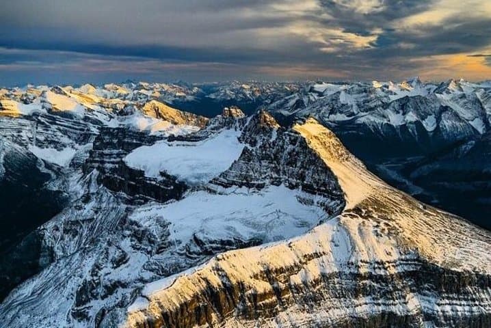 Banff Helicopter Tour Over the Canadian Rockies — Aerial Scenic Flight photo 2