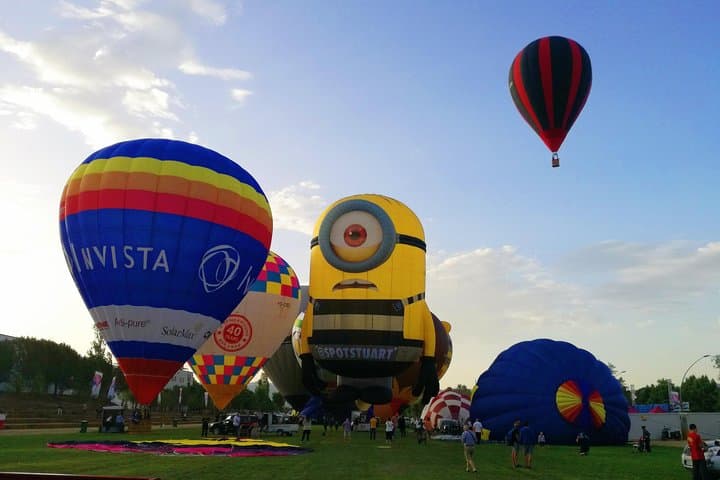 Fly Over Igualada: European Balloon Festival Hot Air Flights from Barcelona photo 2
