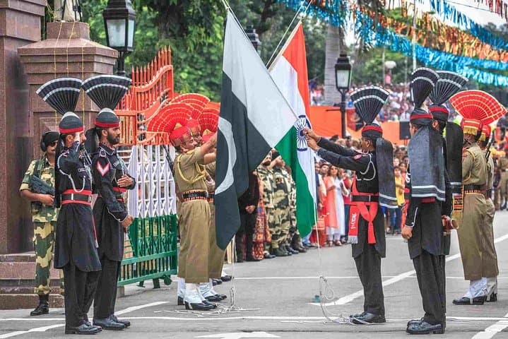 Amritsar in a Weekend: Golden Temple, Wagah Ceremony & City Highlights photo 5