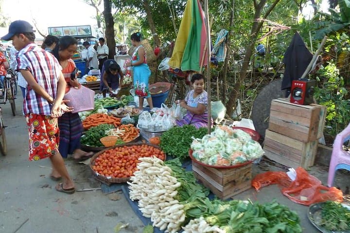 Dala Ferry and Yangon Circular Train: A Half-Day Cultural Journey photo 3