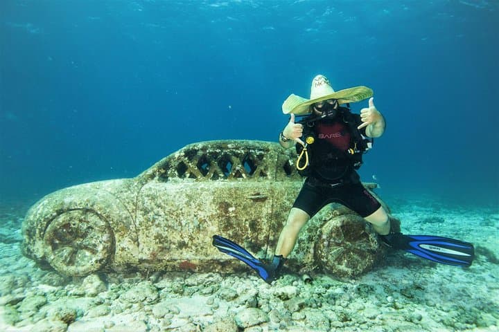 Cancun Underwater Museum and Manchones Reef: Certified Dive Trip