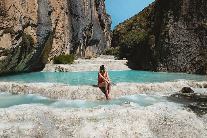 Millpu Lagoons Day Tour from Ayacucho: Short Hike to Turquoise Pools photo 6