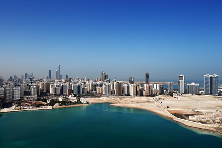 Abu Dhabi City Tour and Desert Safari: Sheikh Zayed Mosque, Heritage Village & Dune Bashing