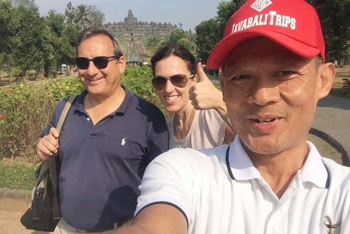 Yogyakarta Private Tour: Borobudur, Prambanan & Kraton in One Day photo 6