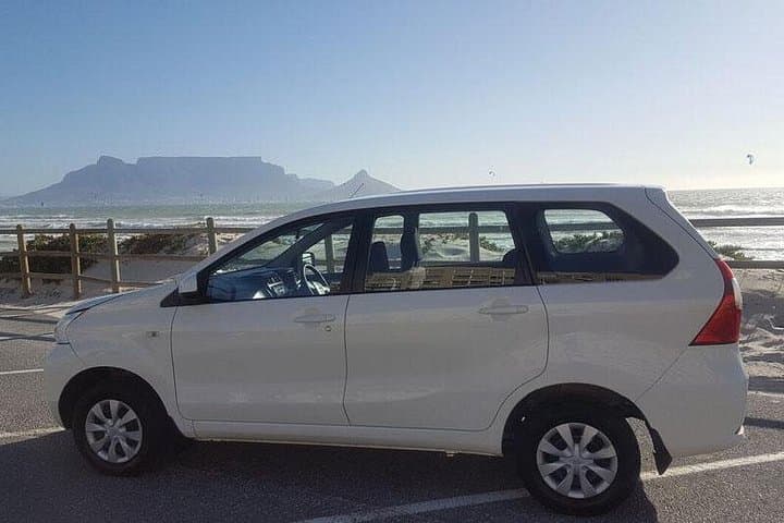 Seamless Private Arrival Transfer: Cape Town Airport to City Hotels