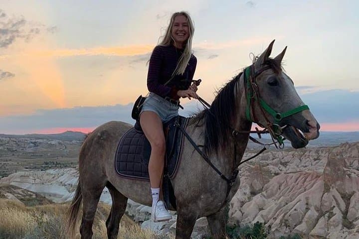 4-Hour Horseback Riding Tour Through Cappadocia's Valleys