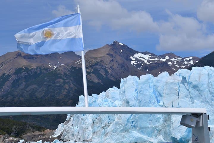 15-Day Patagonia Adventure: Fitz Roy, Perito Moreno, Torres del Paine & Ushuaia photo 6