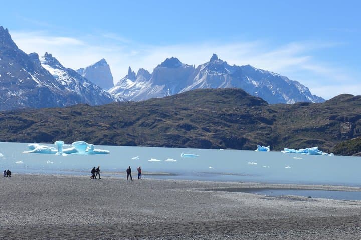 15-Day Patagonia Adventure: Fitz Roy, Perito Moreno, Torres del Paine & Ushuaia photo 5