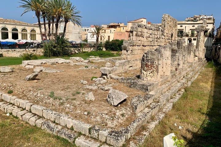 Ortigia Guided Walking Tour with an Archaeologist — Ancient Syracuse in 2 Hours photo 3