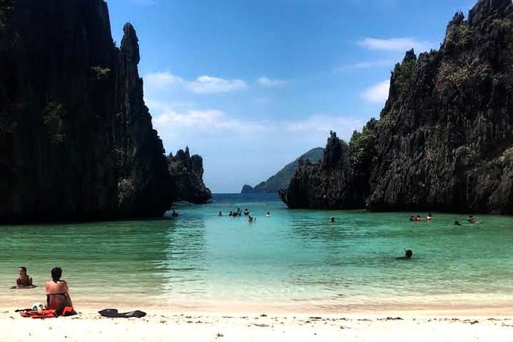 Palawan in 4 Days Puerto Princesa and El Nido Underground River to Big Lagoon photo 2
