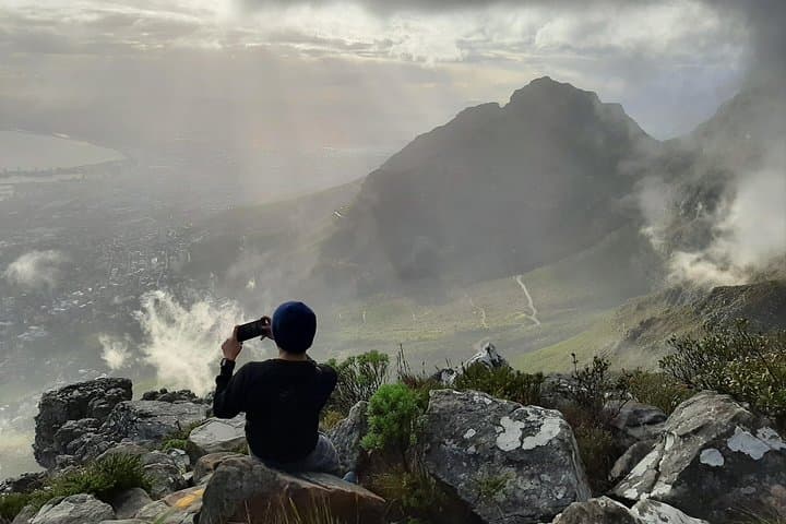 Hike Table Mountain via India Venster — Morning Scramble to Maclear's Beacon photo 4