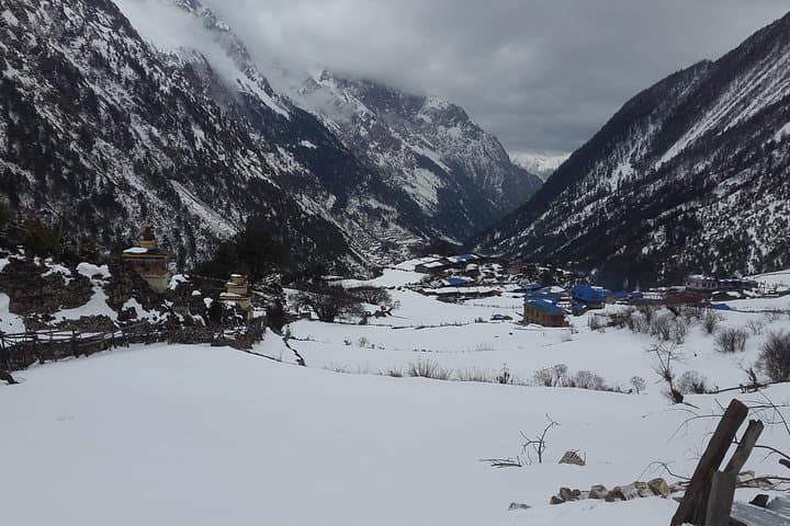 Manaslu Circuit Trekking: Remote Himalayan Loop via Larkya La photo 3