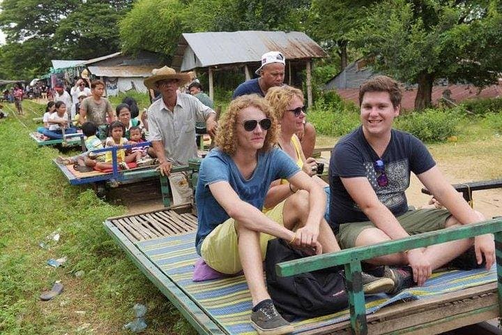 One-Day Battambang Tour from Siem Reap: Bamboo Train, Phnom Sampeau & Bat Cave