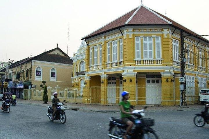 One-Day Battambang Tour from Siem Reap: Bamboo Train, Phnom Sampeau & Bat Cave photo 2