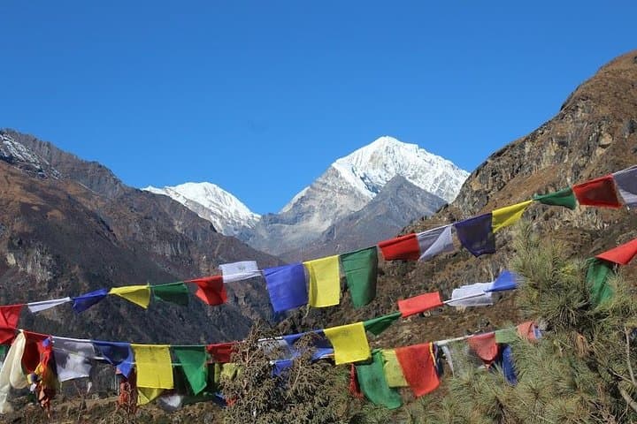 Gokyo Chola Pass Trek: Gokyo Lakes to Everest Base Camp via Cho La Pass photo 4
