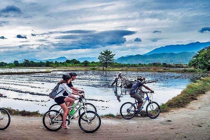 Morning Bike Tour in Mandalay: Eastern Suburbs & Village Ride (Half Day)