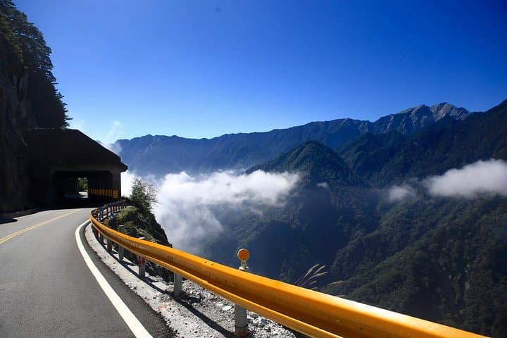 Taiwan King of Mountain (KoM) Cycling Challenge — Hualien to Hehuan Wuling photo 4