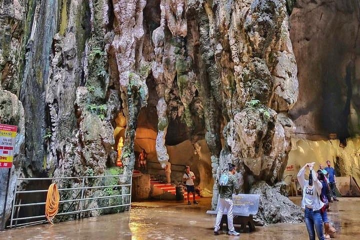 Batu Caves, Selayang Hot Springs & Templer Park Waterfalls: Private Day Tour from Kuala Lumpur photo 6