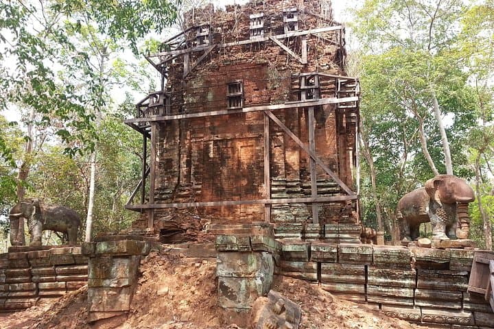 Hidden Pyramids of Koh Ker & Beng Mealea: Private One-Day Temple Tour from Siem Reap photo 4