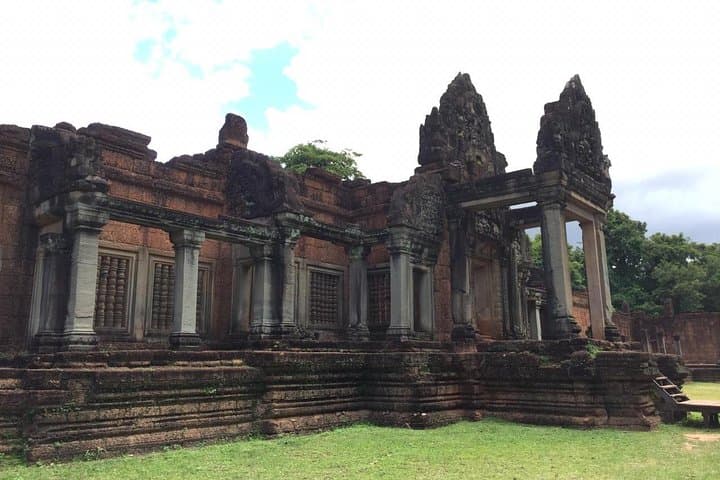Kbal Spean & Banteay Srei: One-Day Private Jungle Walk from Siem Reap photo 3