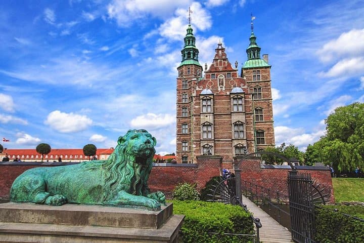 Private Copenhagen City Tour & Rosenborg Castle — 4‑Hour Historic Highlights