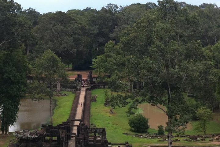 Two-Day Angkor Temples & Tonle Sap Floating Village Private Tour photo 5