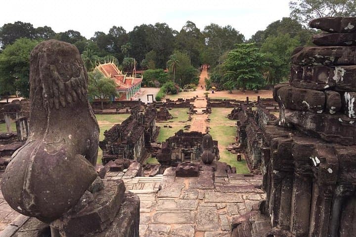 Private Day Trip to Banteay Srei, Rolous Group & Kompong Phluk from Siem Reap photo 4
