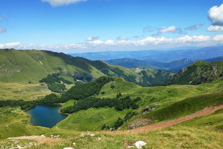 Off‑Road to Zekova Glava: Jeep Tour from Kolašin to Pešića Lake Views