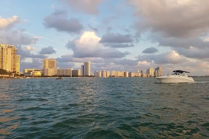 Miami Duck Boat Tour — South Beach Splash & Millionaire's Row Sightseeing photo 4