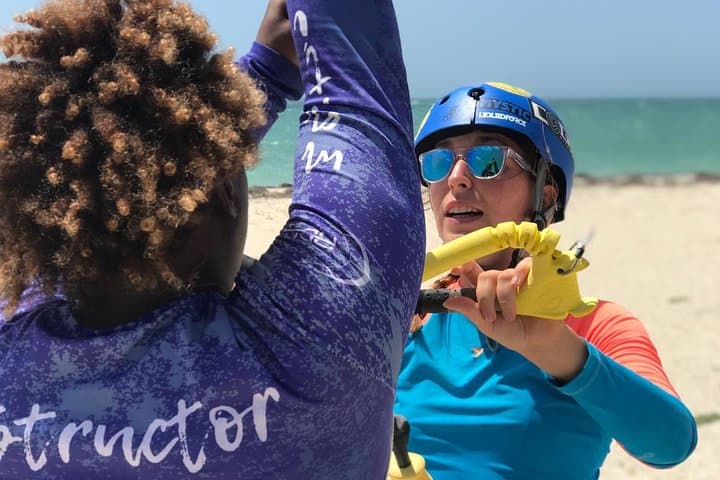 Learn to Kiteboard in Riohacha: 12-Hour Private Beginner Course photo 2