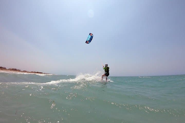Learn to Kiteboard in Riohacha: 12-Hour Private Beginner Course photo 5