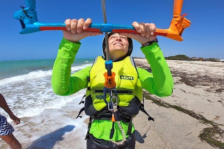 Learn to Kiteboard in Riohacha: 12-Hour Private Beginner Course photo 6