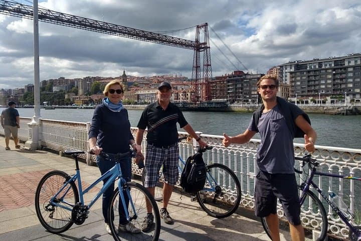 Coastal Bike Tour in Getxo — Pintxos, UNESCO Views & Seaside Scenery
